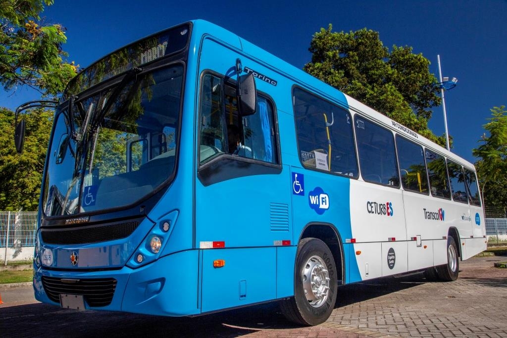 79 ônibus Volkswagen modernizam transporte urbano em Vitória.