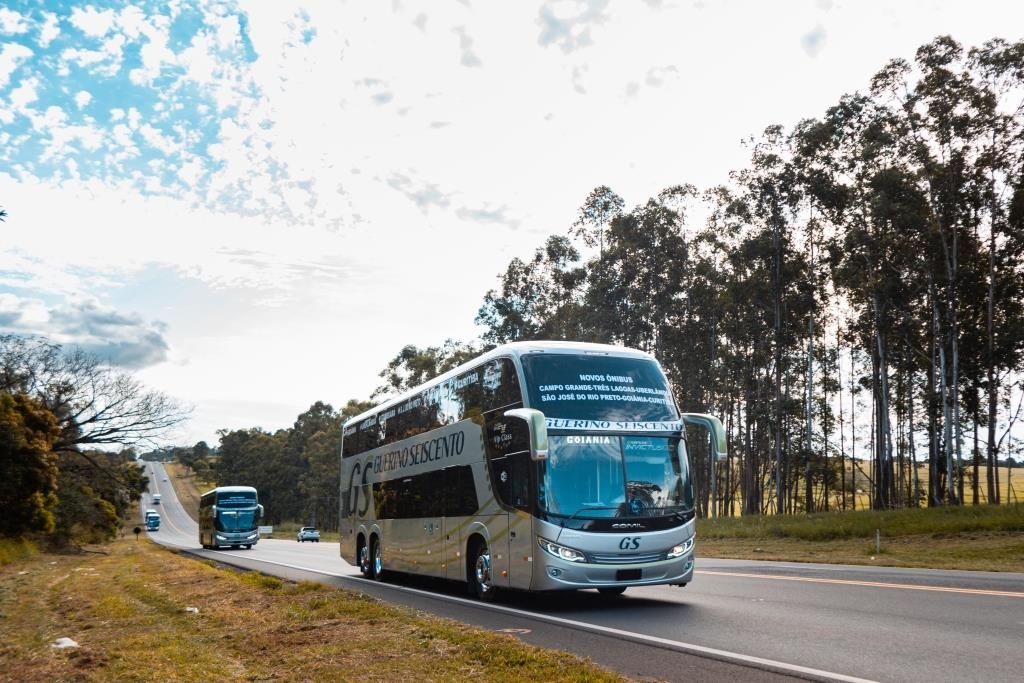 Guerino Seiscento investe em tecnologia com novos ônibus Volvo conectados.