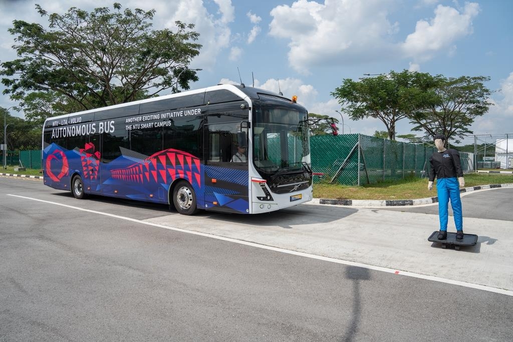 Volvo inicia testes com ônibus autônomos em Singapura