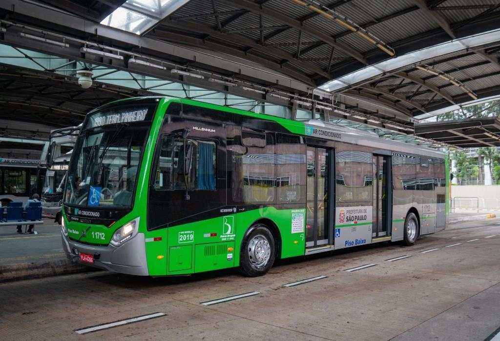 Santa Brígida renova frota com 120 ônibus Volvo.