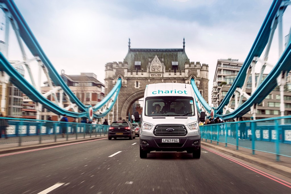 Ford lança o serviço de Vans Chariot em Londres e inicia expansão na Europa.