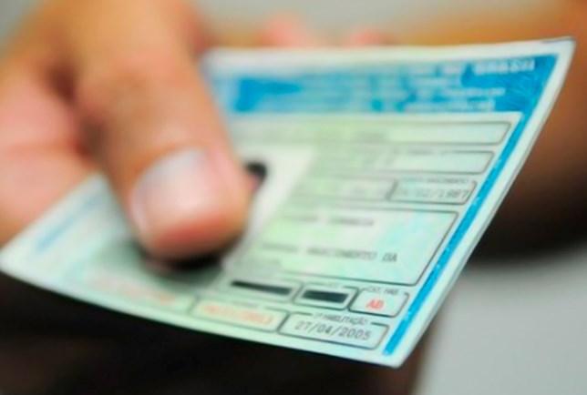Câmara aprova cassação de CNH para motoristas envolvidos em contrabando.