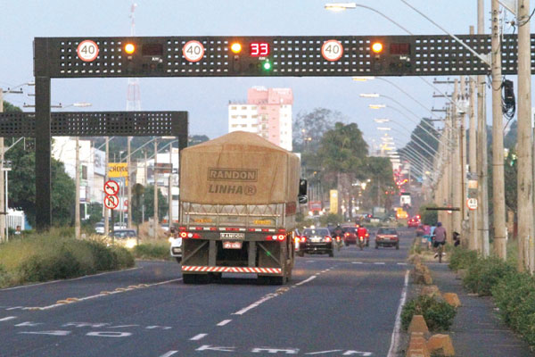 Alerj aprova projeto que proibe novos radares de velocidade em áreas de risco.
