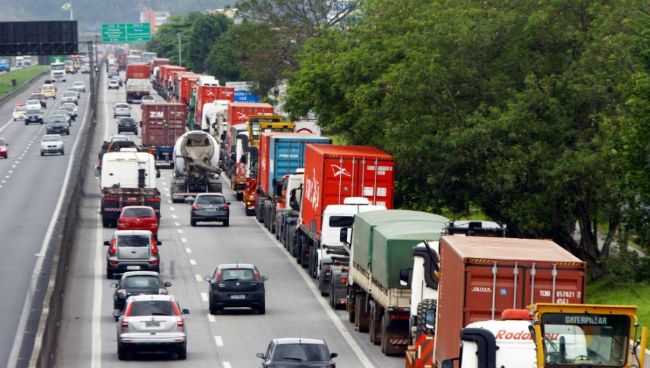 Exame toxicológico para motoristas profissionais: A partir de hoje é obrigatório informar o Ministério do Trabalho.