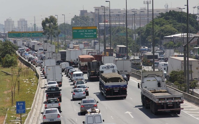 Motoristas podem ter desconto de até 30% no valor do IPVA.