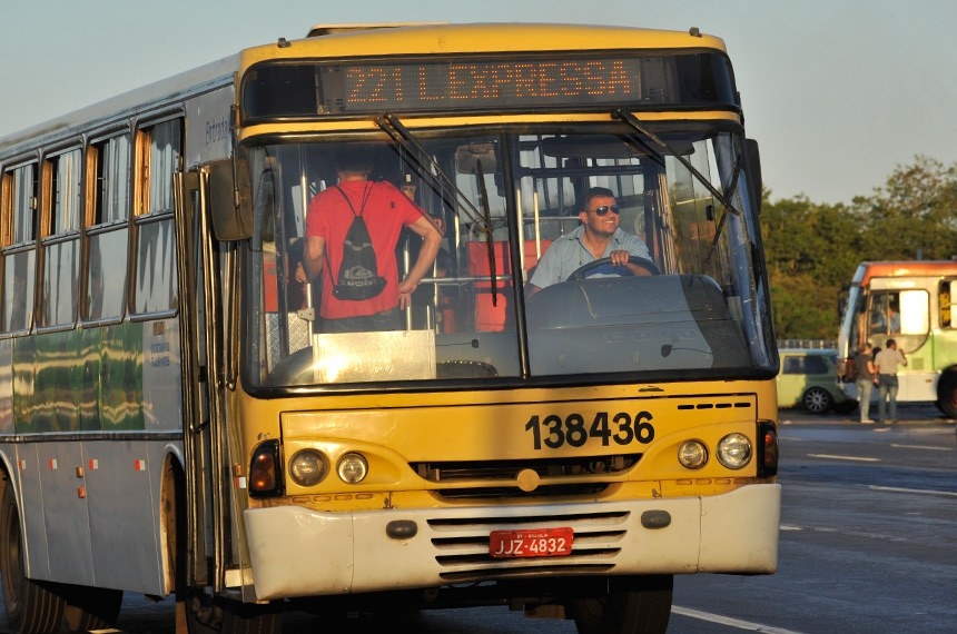 Proposta torna mais clara definição de motorista profissional.